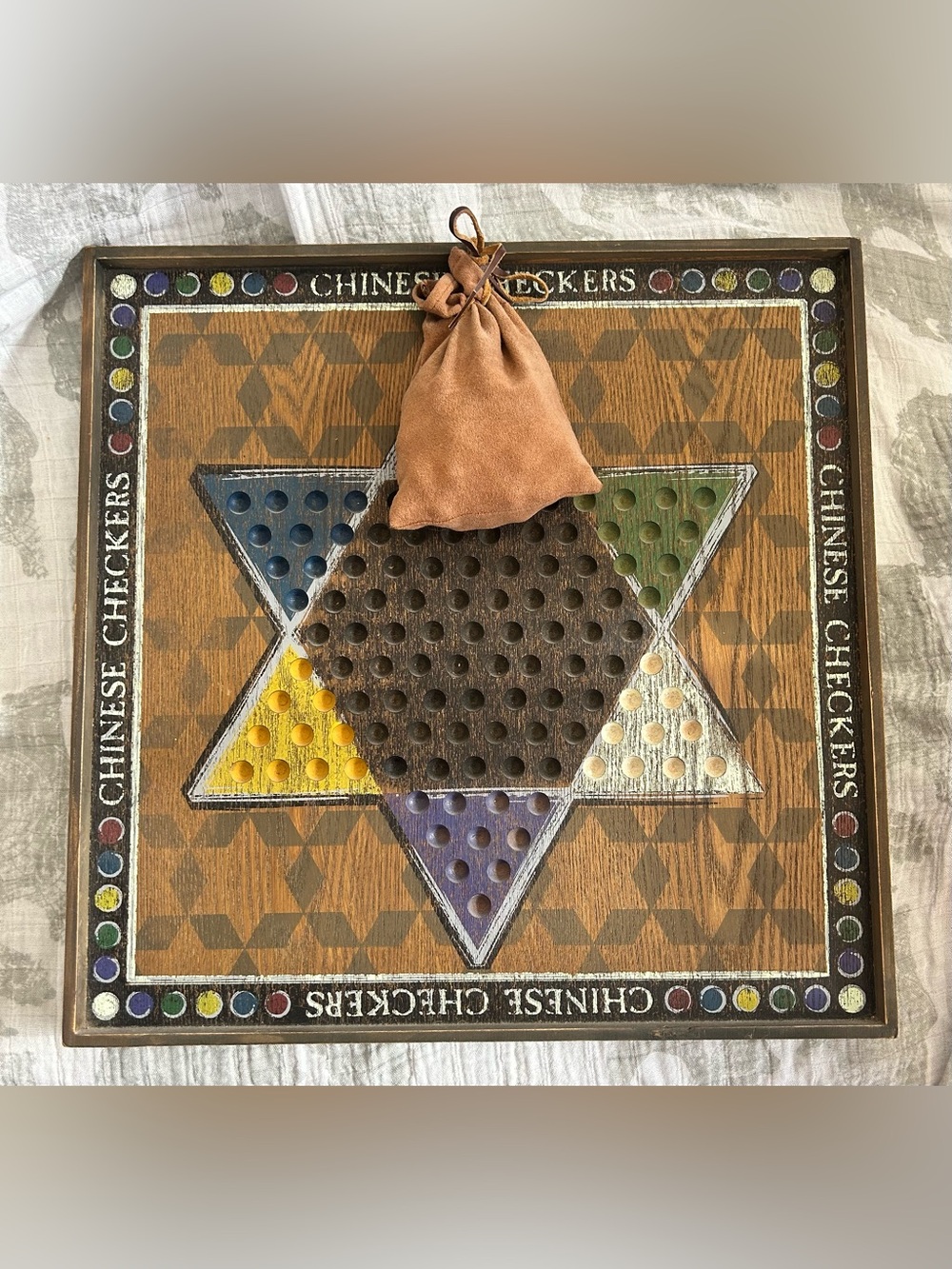 Chinese Checkers Game/Decor